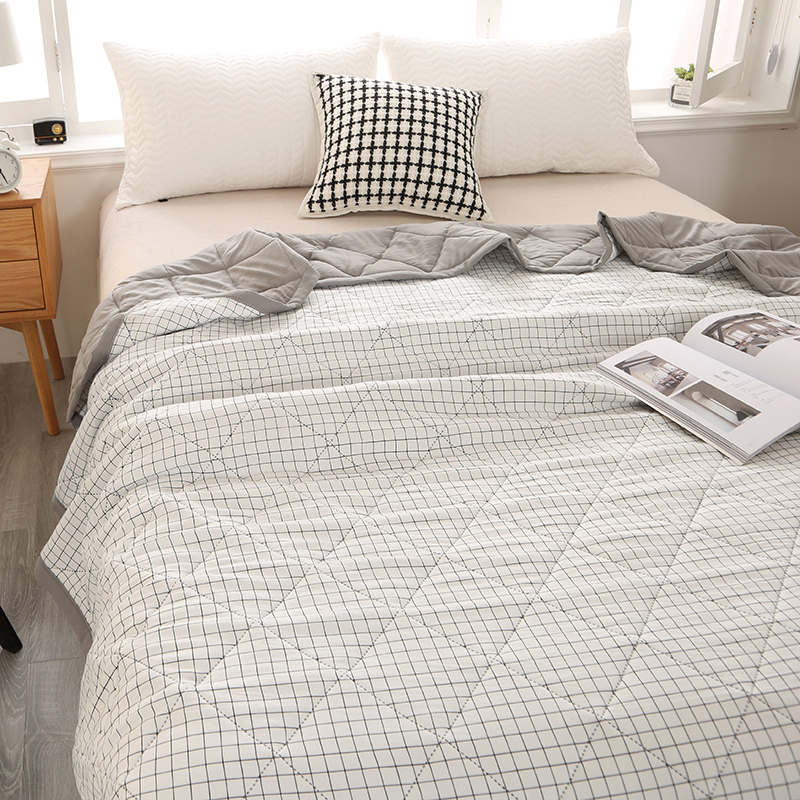 A solid color spring/summer wa - Embroidery Quilt Cover 评论和价格