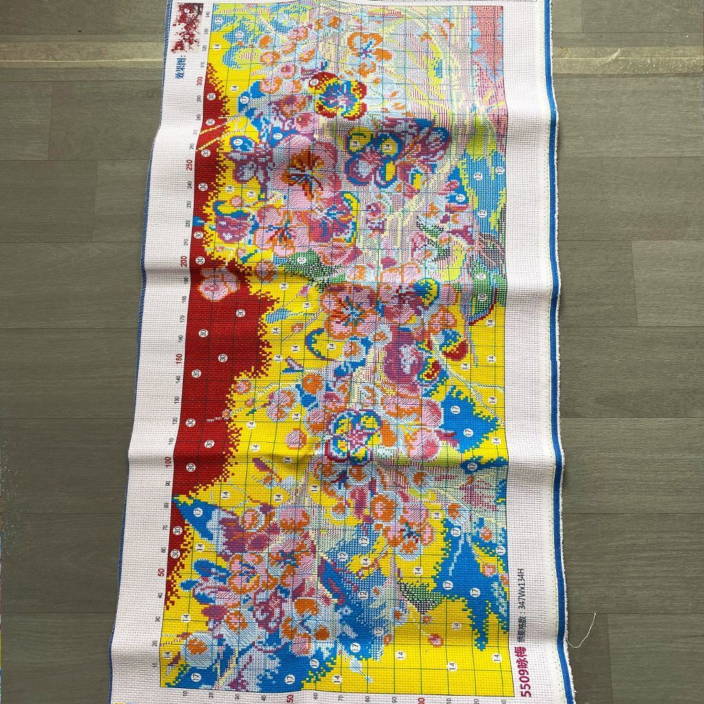 9ct 110x50cm Red Flowers  Embr - Embroidery Job 评论和价格