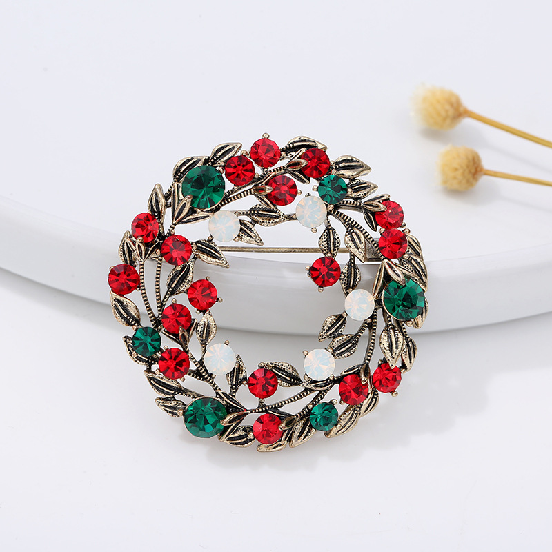 Christmas series jewelry brooc - Embroidery Quilting 评论和价格