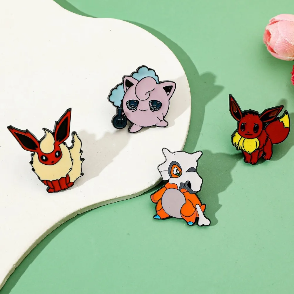 4 Pcs Characters Cartoon Brooc - Embroidery Wallpaper 评论和价格