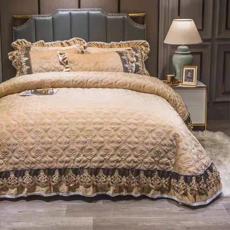 Luxury European Crystal Velvet - Embroidery Quilt Cover 评论和价格